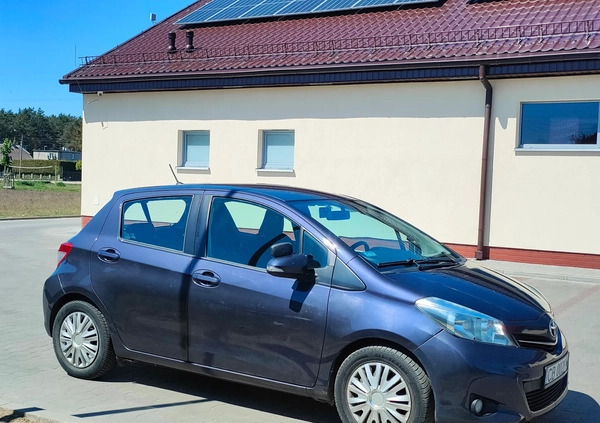 Toyota Yaris cena 11900 przebieg: 331000, rok produkcji 2012 z Bydgoszcz małe 106
